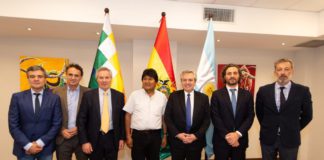 Evo Morales junto a Alberto Fernández y la comitiva argentina