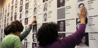 Familiares de detenidos-desaparecidos, Mural de FFyL-UBA