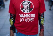 El cartel de las tres letras